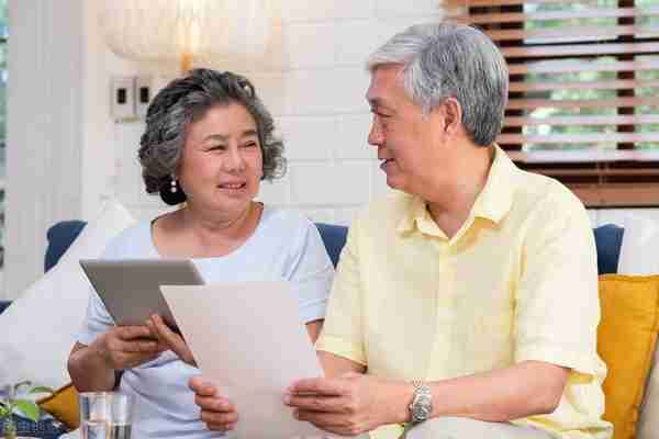 2022年养老金计发基数的公布，灵活就业和退休人员需要注意什么？